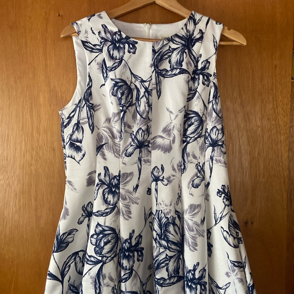 Eliza J sleeveless spring dress size 12 Multi color.